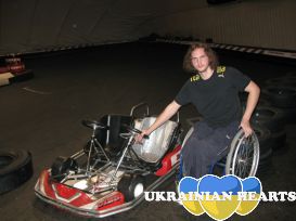 Люблю гонки і спортивну їзду